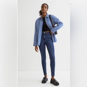 H&M Woman's Casual Slim Fit Jeans Flat Front Skinny Coupe Moulante Size Tag 27.